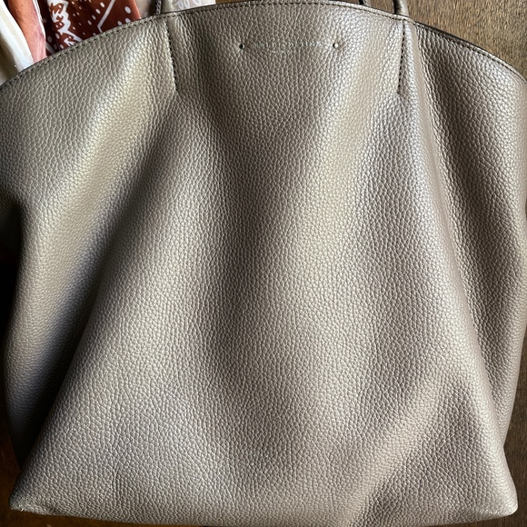 Marc Jacobs Leather Tote Bag-Taupe-Gently Used - Picture 1 of 5